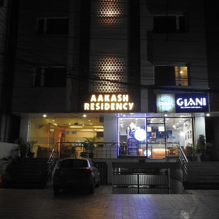 Hotel Aakash Residency Dehradun Buitenkant foto