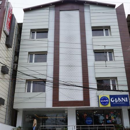 Hotel Aakash Residency Dehradun Buitenkant foto