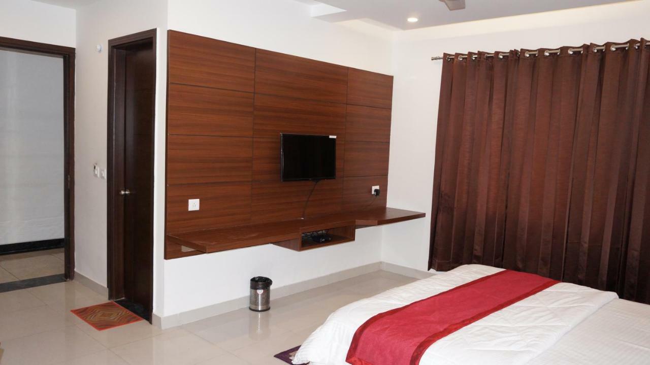 Hotel Aakash Residency Dehradun Buitenkant foto