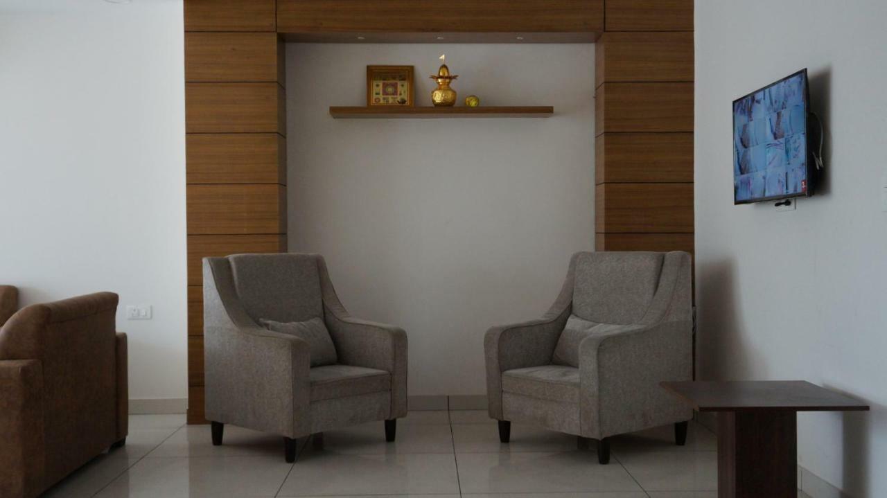 Hotel Aakash Residency Dehradun Buitenkant foto